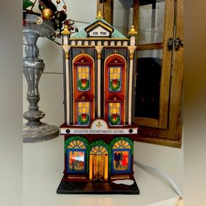 Department 56 Christmas in the City Seasons Department Store lighted building